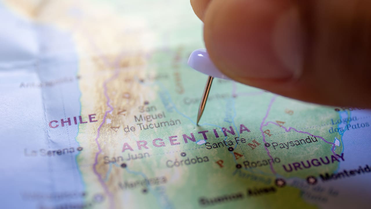 How to Get Argentine Citizenship in 2025